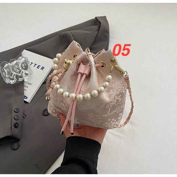 Embroidered Floral Pearl Handle Drawstring Bag - Picture 16 of 16